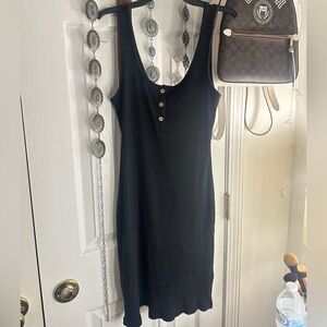 Black Sleeveless Dress